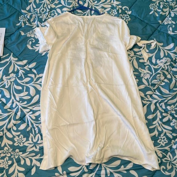 Lulu’s dress - Picture 3 of 3